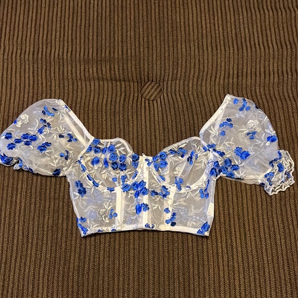 SHEIN Tops - Floral mesh too
